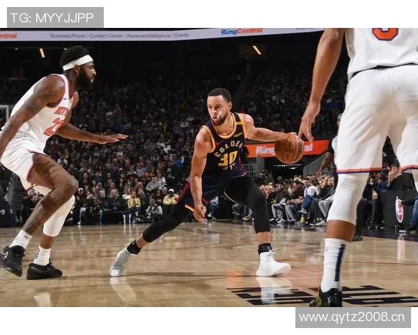 库里称赞巴特勒关键三分球是团队篮球的胜利体现 库里称赞巴特勒关键三分球是团队篮球的胜利体现