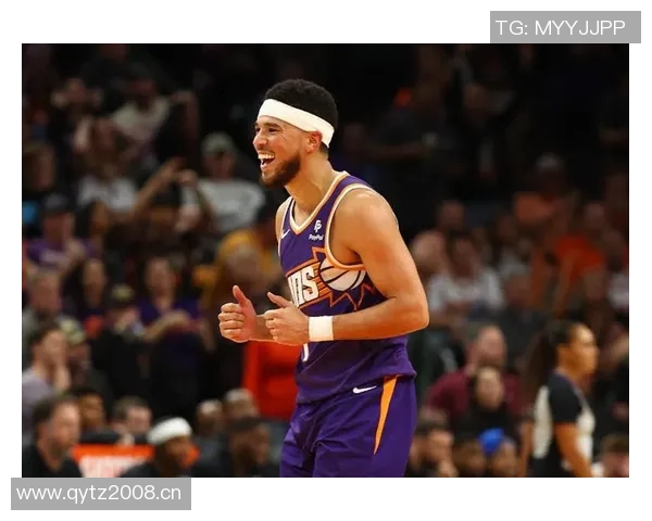 布克末节神勇三分狂飙34分5板10助却难阻球队失利 布克末节神勇三分狂飙34分5板10助却难阻球队失利