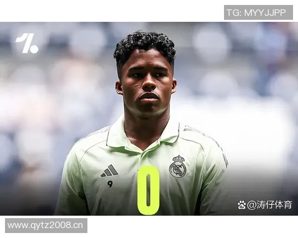 罗克重返巴甲状态火热20岁小将8场打入8球引发转会热潮